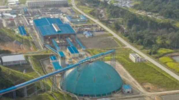 Gobierno busca renegociar contratos de dos proyectos mineros de cobre