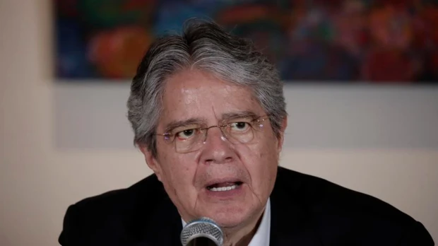 Lasso acepta que investiguen a su cuñado por presunta corrupción