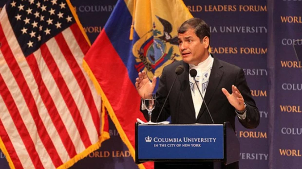 En seis años, Rafael Correa dio 17 vueltas al mundo