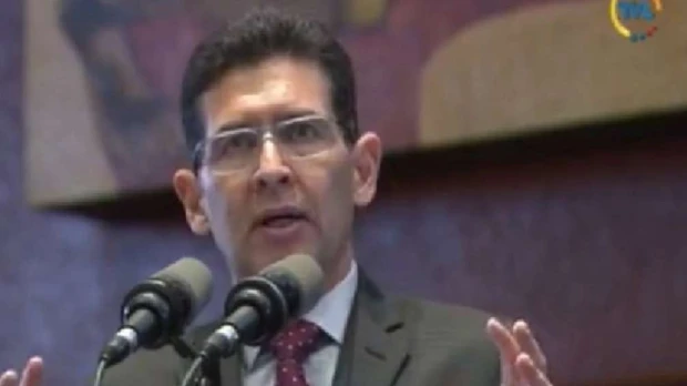 Asamblea continuará el 16 de enero juicio a exprocurador