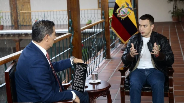 Noboa perfila una nueva Constitución que atraiga inversiones