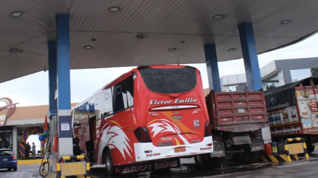 Los precios de las gasolinas bajan desde hoy