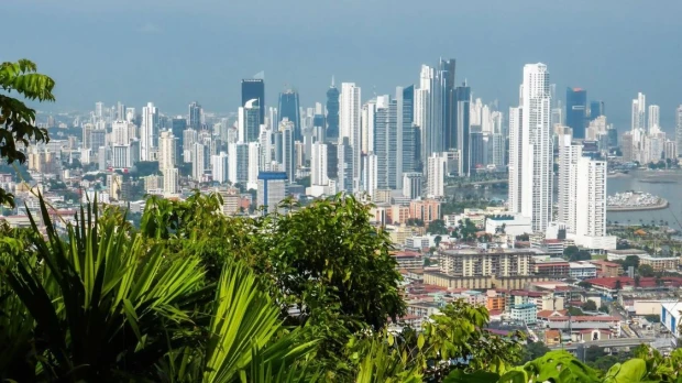 Panamá levanta sanciones comerciales a Ecuador tras acuerdo fiscal