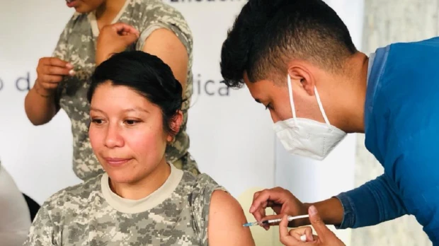 Ecuador y Colombia realizan plan de vacunación conjunta en la frontera 