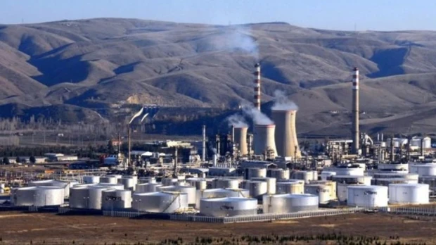 Irán agota su capacidad de almacenamiento petrolero tras desplome de exportaciones