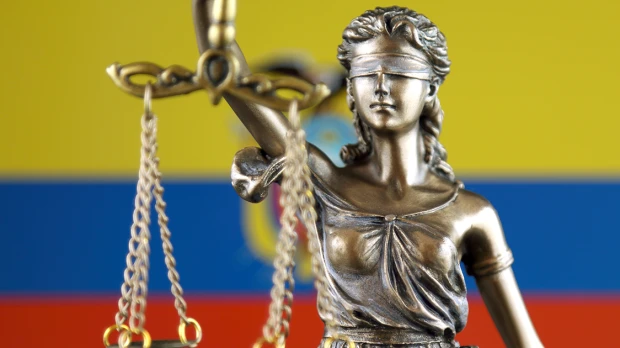 Testigo asegura que juez de Ecuador pidió 2 millones de dólares a líder criminal