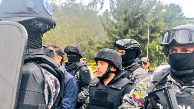 Ecuador entrega a Colombia a líder del Cartel del Norte del Valle