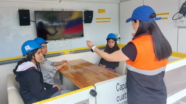 4 vehículos simuladores de sismos recorren el país