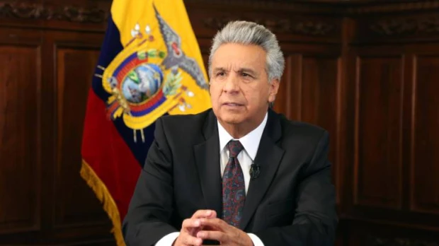 Lenín Moreno reitera respaldo a Guaidó y llama a evitar la violencia
