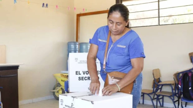 Habitantes de nueva parroquia eligieron sus dignidades