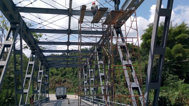El arreglo en el puente Jondachi avanza a buen ritmo