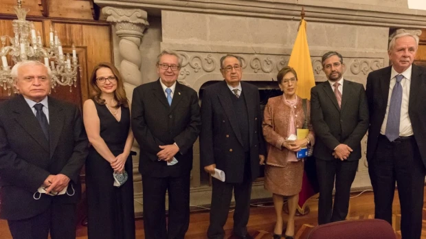 Antonio Sacoto presentó su libro “Ecuador, novela y diplomacia”