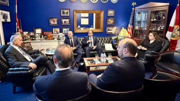 Loffredo y Reimberg se reunieron con congresista de EE.UU.