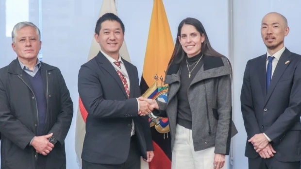 Ecuador y Japón se unen para proteger las áreas marino-costeras