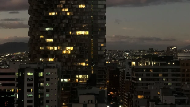 Ecuador elimina los aranceles para generadores de energía