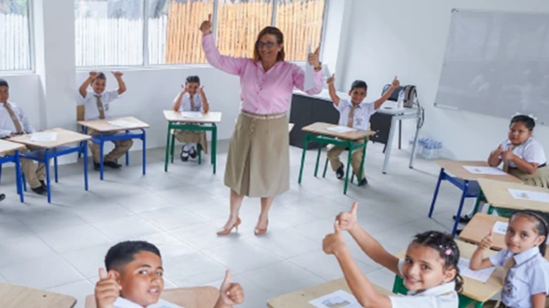 ¿Busca trabajo? 2.000 plazas están abiertas para profesores del régimen Sierra-Amazonía