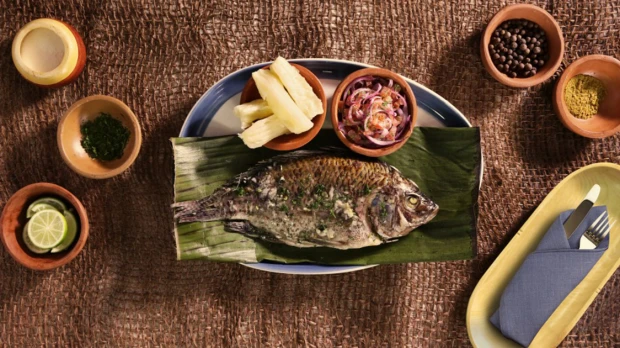 Cómo preparar Maito de pescado, un plato típico de la Amazonía ecuatoriana