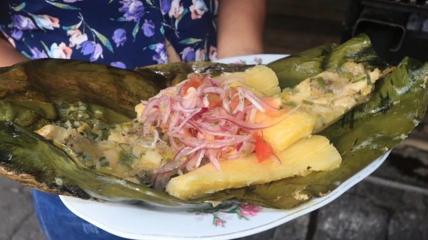Ayampaco, el plato prehispánico de los shuar