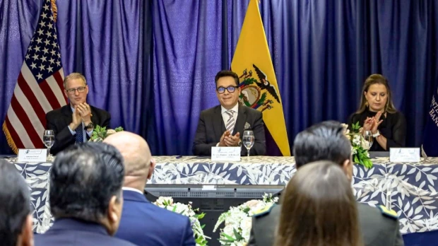 Ecuador lanza proyecto Clear con EE.UU. contra lavado de activos