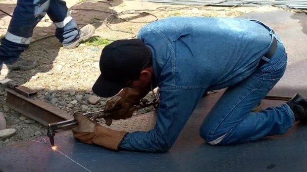Varias obras se realizan en el puente colgante sobre el Río Napo