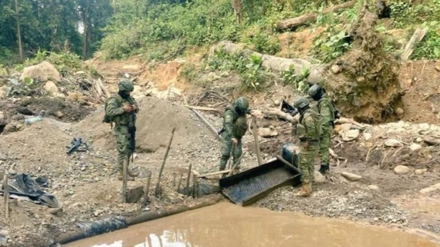 Fuerzas Armadas desmantelaron 2 campamentos de minería ilegal en Sucumbíos