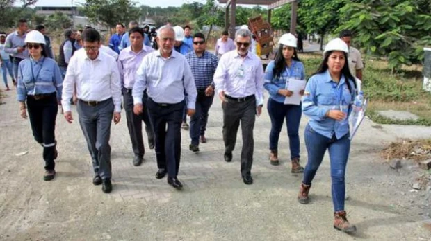 Ministro Carlos Pérez confirma que minería ilegal traía material desde Perú para procesarlo en Ecuador 