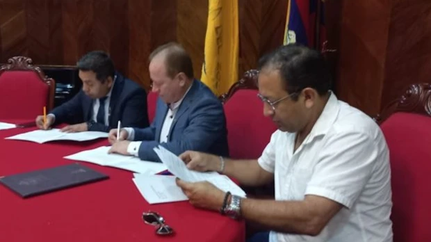 Instituciones se unen para mejorar la calidad del agua del río Zamora
