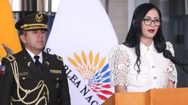 Viviana Veloz: “Ecuador vive un apagón democrático” 