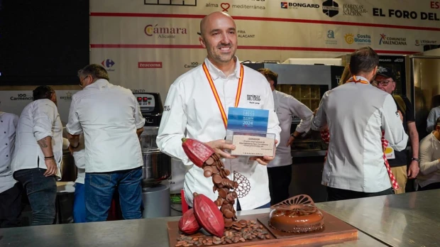 Pachi Larrea ganó el premio a la Mejor Tarta de Chocolate del mundo