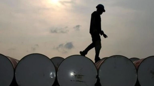El petróleo WTI, referente de Ecuador, cayó hasta $ 77,58 el barril