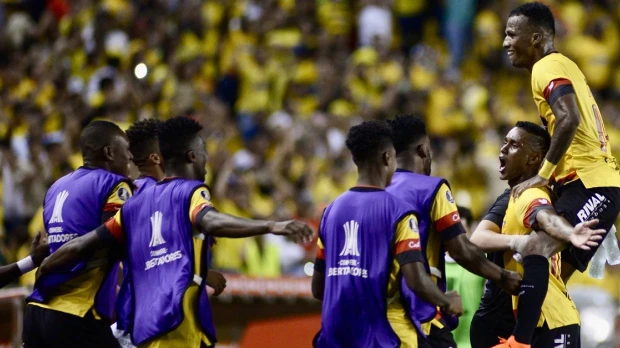 El fútbol vuelve el 14 de agosto, cinco meses después de su suspensión