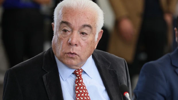 Fernando Santos desenmascara a los autores del fraude contra Chevron en Ecuador