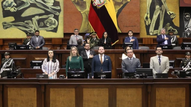 La Asamblea suspendió juicio político por ausencia de Andrea Arrobo
