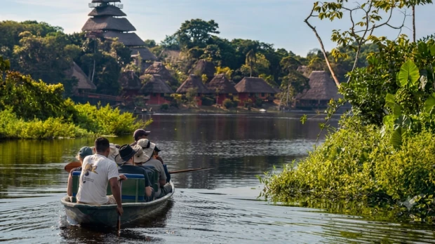 Laguna de Añango, un destino de ecoturismo en el corazón del Yasuní