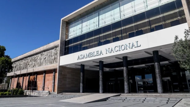Asamblea aprueba incentivos tributarios para impulsar la vivienda social en Ecuador