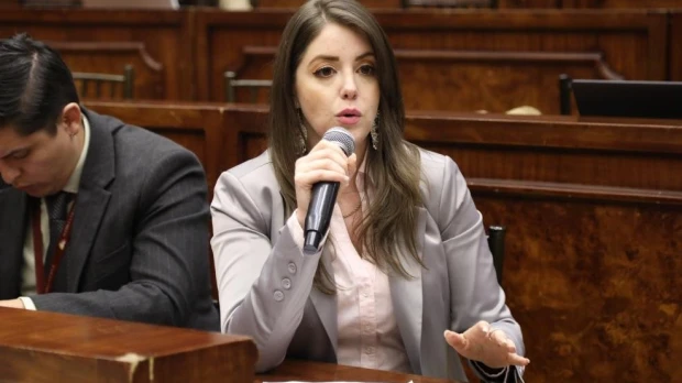 Mónica Palacios, asambleísta correísta, fue suspendida por acoso