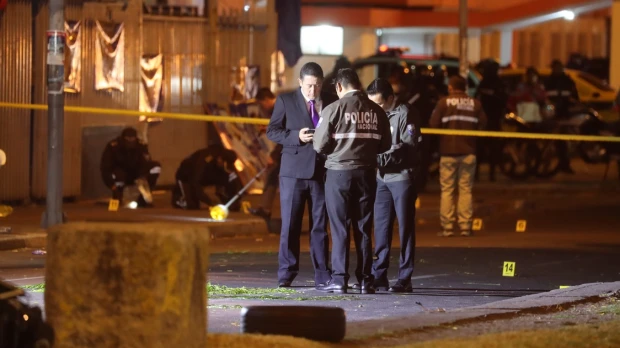 Un arma usada en crimen de Fernando Villavicencio salió de Perú