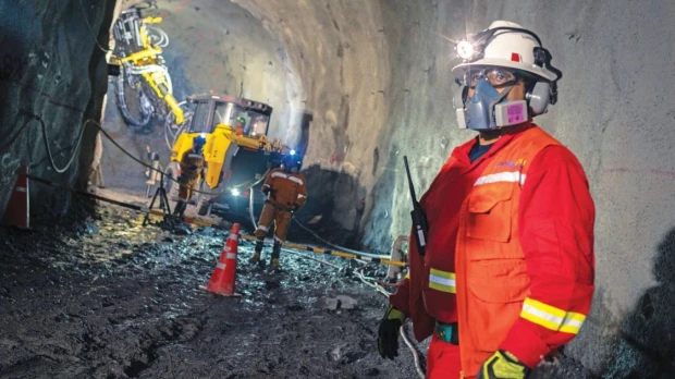 Mineras canadienses de oro fortalecen perspectivas en medio del alza internacional del metal