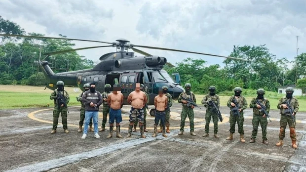 Operativo militar en Orellana deja detenidos y maquinaria destruida en zona minera ilegal