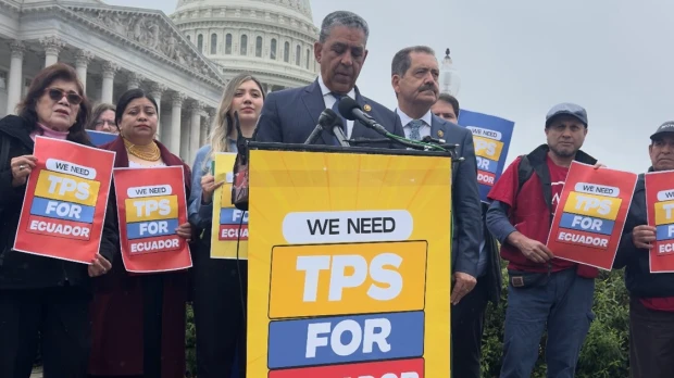 Congresistas demócratas piden a Biden amparo migratorio de TPS para ecuatorianos