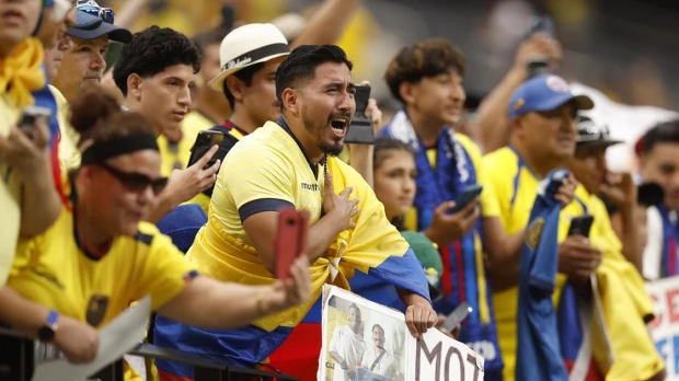 Ecuador venció 3-1 a Jamaica y sigue con vida