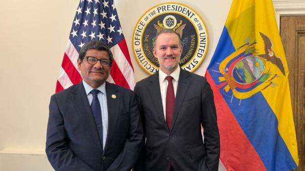 El secretario general de la organización, Haitham Al Ghais, se reunió con Fernando Santos, ministro de Energía y Mina / Foto: EFE