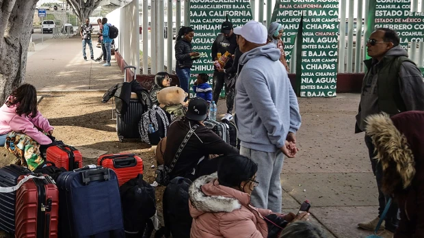EE.UU. anuncia más recursos para agilizar el proceso de deportación acelerada