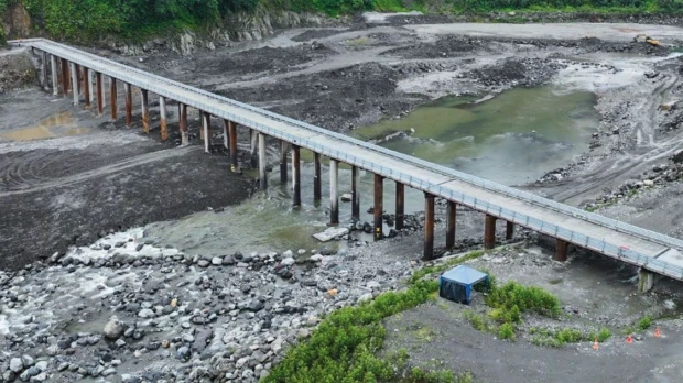 Finaliza construcción de dique en el río Coca para proteger infraestructura de Coca Codo Sinclair