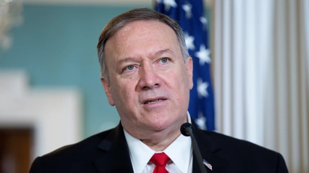 Mike Pompeo habla con Luis Gallegos de pesca y seguridad