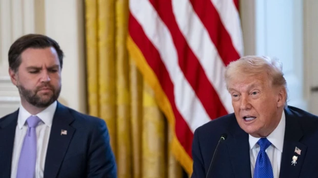 Trump sugirió que dejará a ExxonMobil "fuera" de Venezuela tras comentario de su CEO