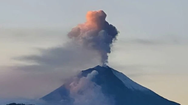 Nube de ceniza del Sangay amenaza a 4 provincias