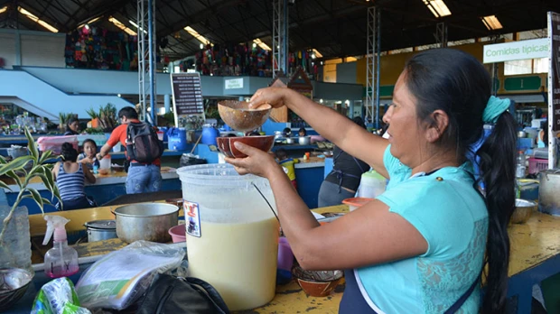 Asociación de mujeres shuar y kichwa ofertan comidas en mercado de Puyo
