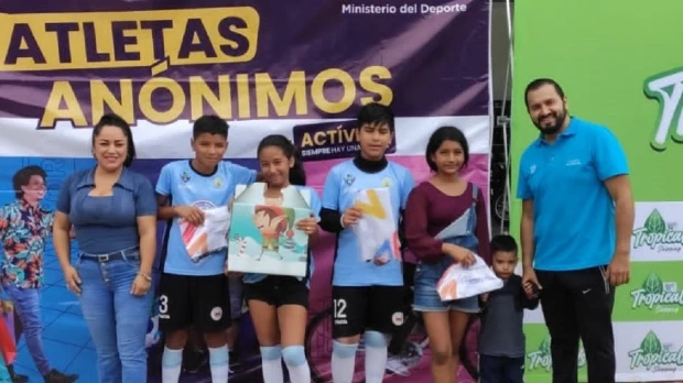 La campaña ‘Atletas Anónimos’ se realizó en El Pangui
