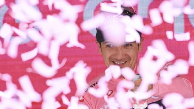 Carapaz:"La última semana es favorable para mi, daré todo por la maglia rosa"